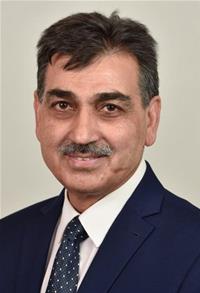 Profile image for Councillor Arshad Mahmood